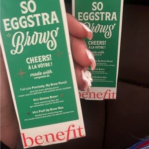 Benefit So Eggstra Brows Kit in Green